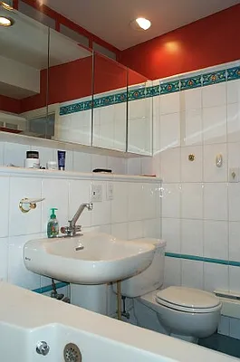 Rented by Tower Brokerage | media 24