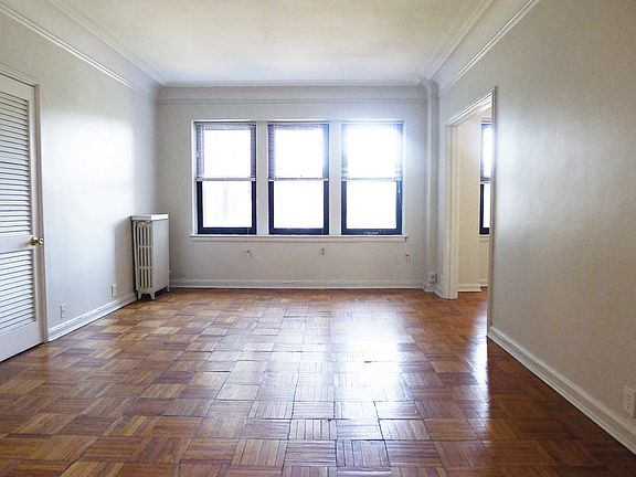2nd image of 8925 E Jefferson Ave #1-04W