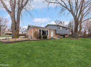 1350 S Arlington Heights Rd, Arlington Heights, IL 60005