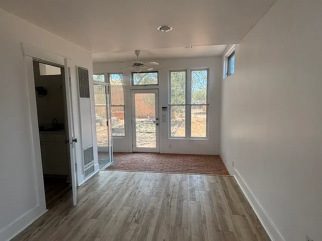 1910 Agua Fria St — Photo 5