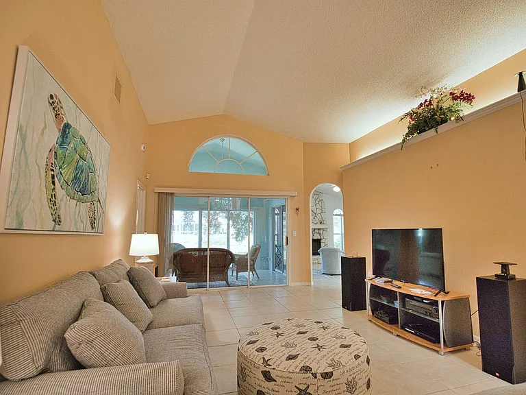 1191 Harbor Town Way — Photo 6