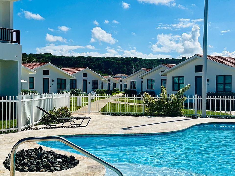 1st image of 15 Marbela Casa De Playa #15