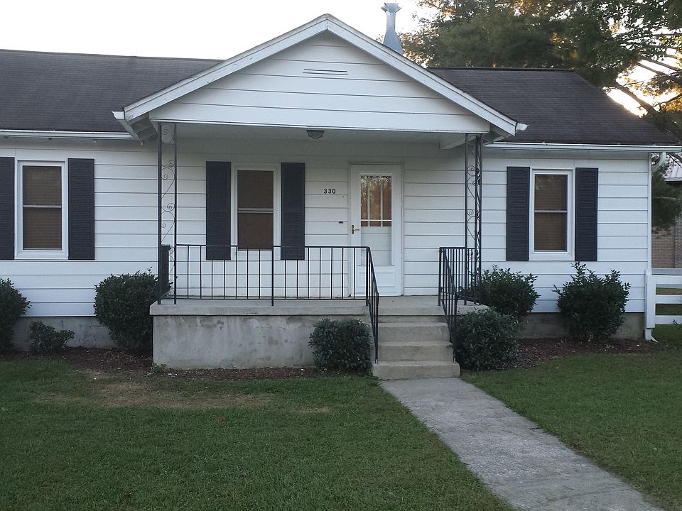 Charming home near town