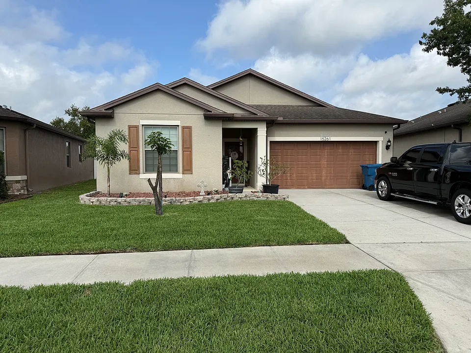 15261 Stone House Dr