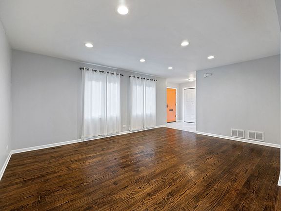 5th image of 8020 Kilpatrick Ave #F