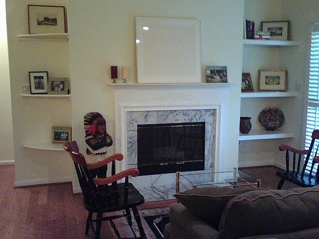 Charming Gas Fireplace in Living Room