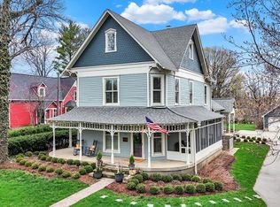 450 W Ash St, Zionsville, IN 46077