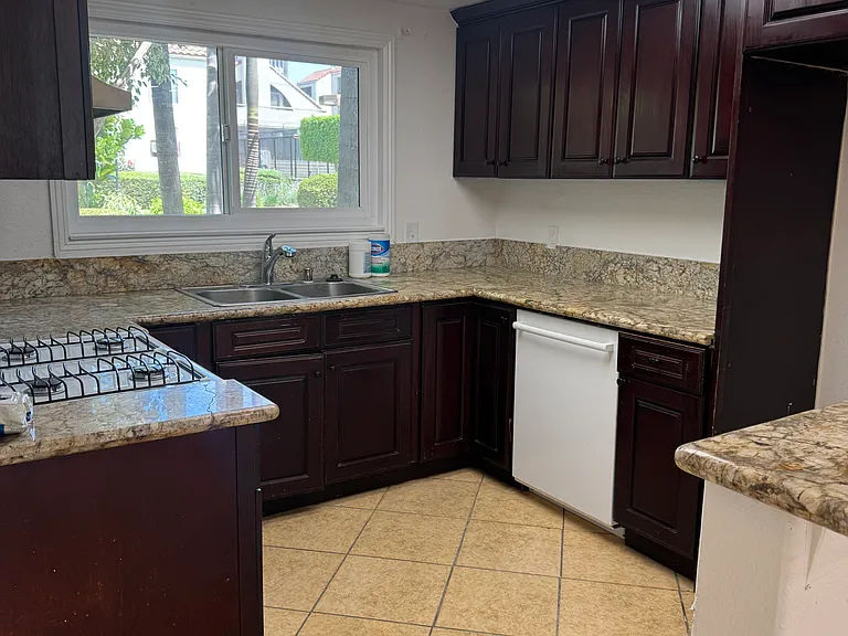 721 W 1st St #F103 — Photo 7