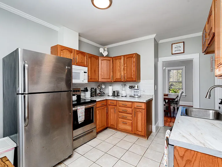 257 Gordon Pl — Photo 18