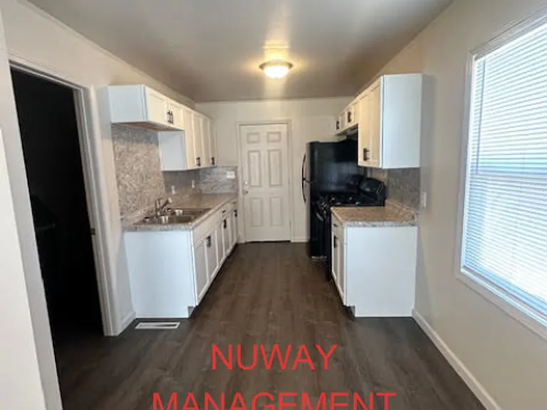 6120 Dort Hwy — Photo 11
