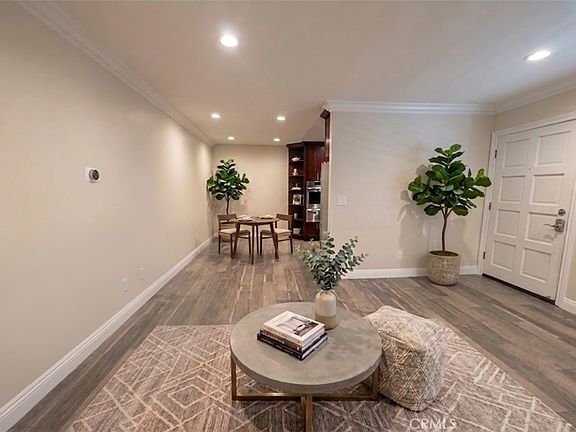 4th image of 5354 Lindley Ave APT 204