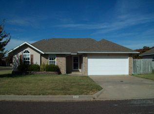 1102 Woodland Rdg, Monett, MO 65708
