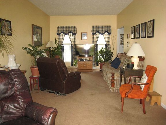 5th image of 22769 Arbor Pointe Dr