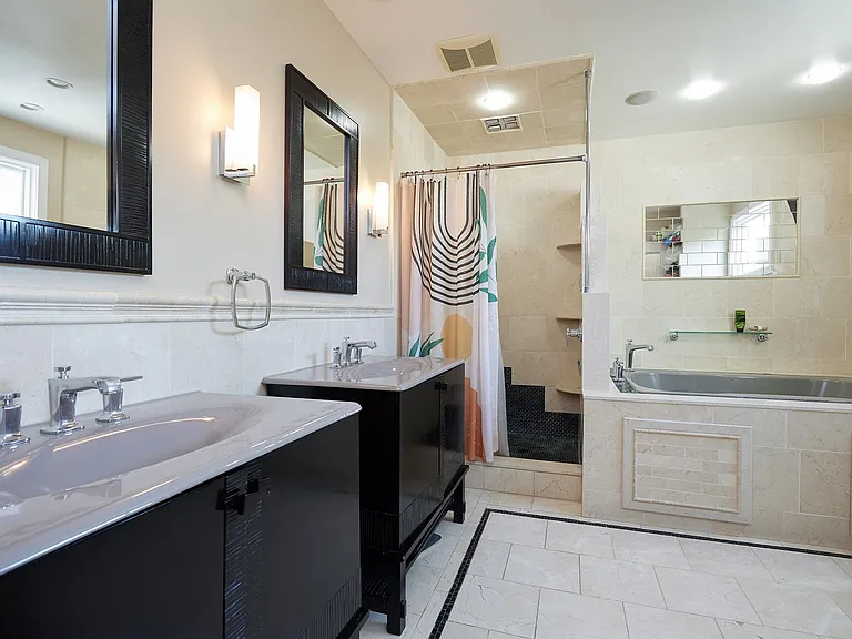 1424 Longfellow St NW — Photo 20