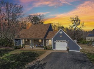 7 Inlet Ter, Ocean View, NJ 08230