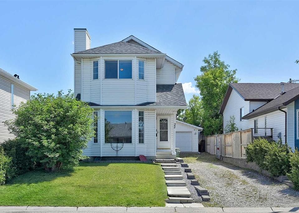 1st image of 22 W Rivercrest Way SE