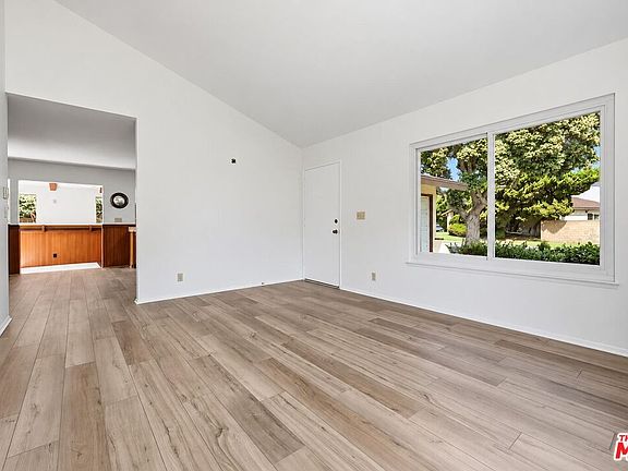 3rd image of 3530 Via Marina Ave