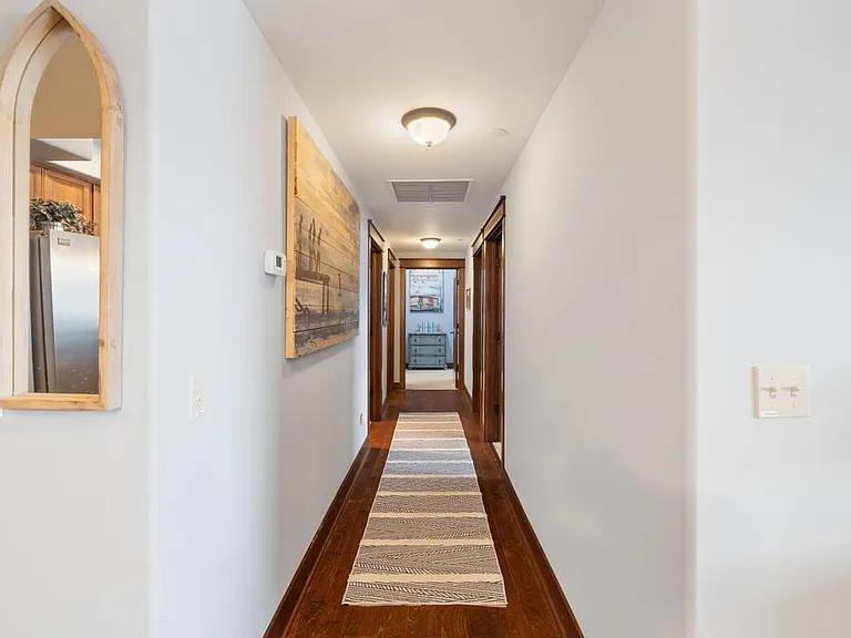 2050 N Main St #222 — Photo 16