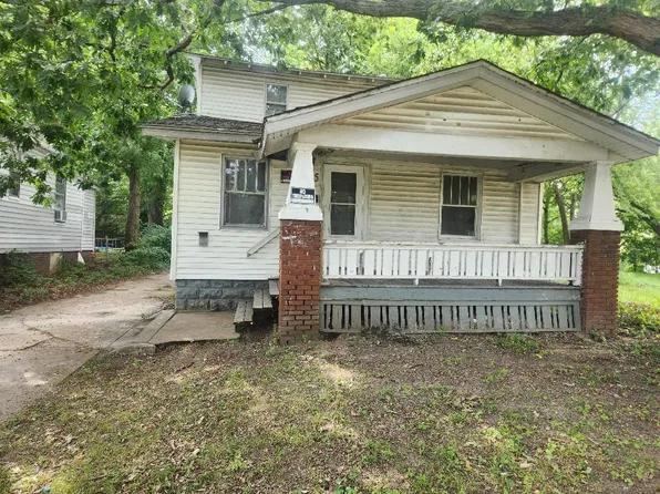 1825 N Church St, Decatur, IL 62526