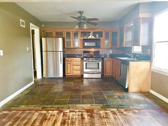 4th image of 3401 N Chippewa Dr
