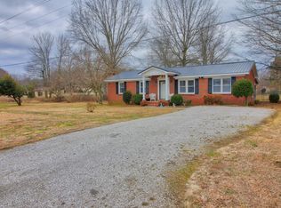 350 Jim Courtney Rd, Portland, TN 37148