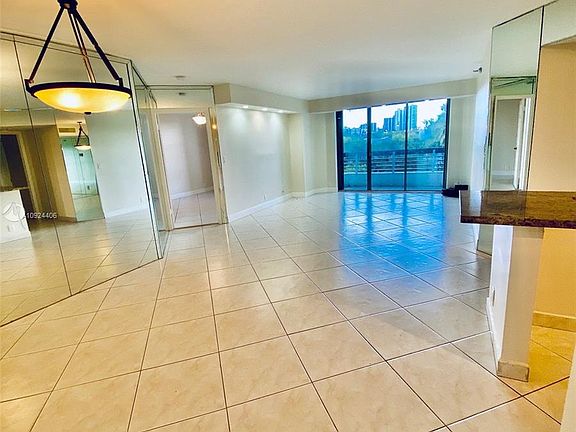2nd image of 3530 Mystic Pointe Dr APT 407