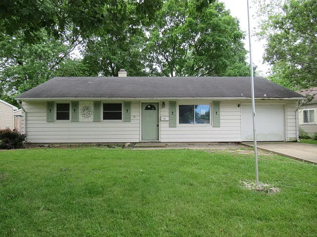 1509 Honeysuckle Ln photo 1