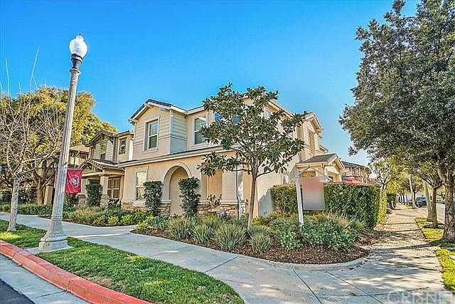 1st image of 27382 Dearborn Dr