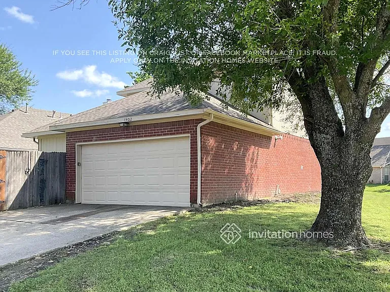 4402 Laredo Dr — Photo 6