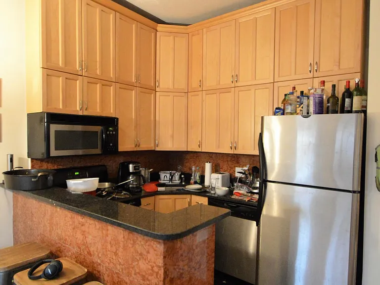 1689 Beacon St #1689 — Photo 3