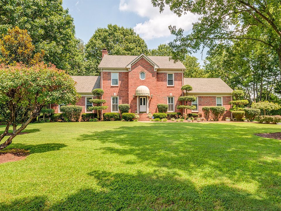 1st image of 1509 Holly Hill Dr