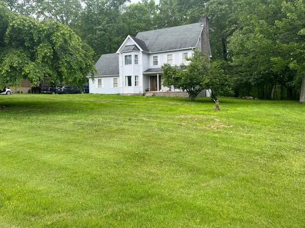 115 Jefferson Dr, Beaver, WV 25813