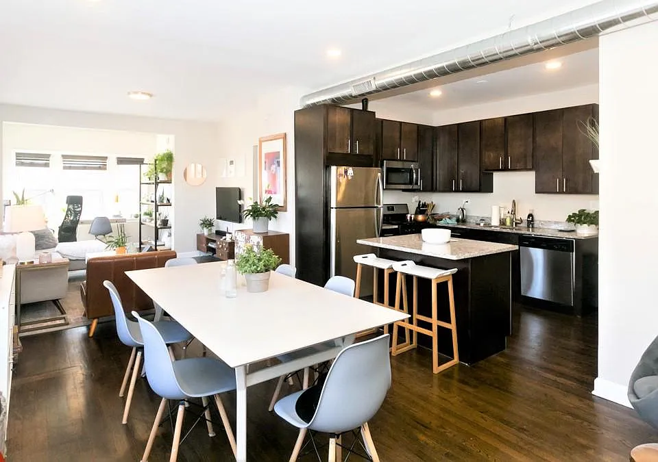1604 W Berwyn Ave #2W