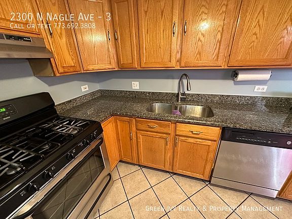 2nd image of 2300 N Nagle Ave Unit 3