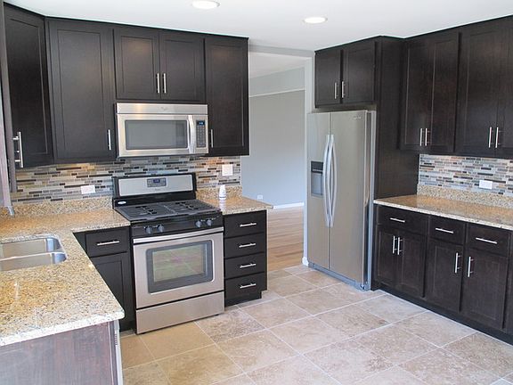 2nd image of 161 Schreiber Ave
