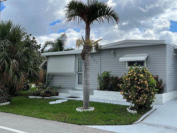 3rd image of 8580 SW 21st Court