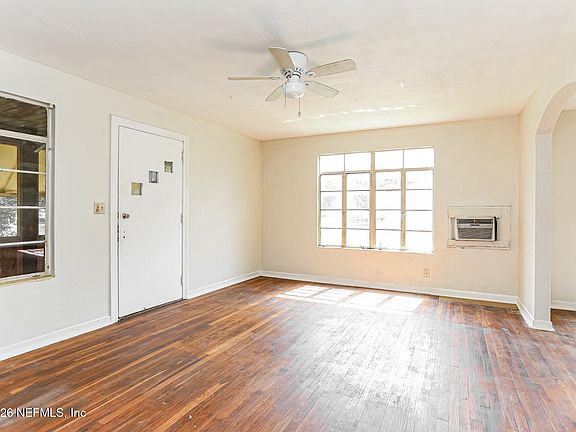3rd image of 3302 COLLEGE Street