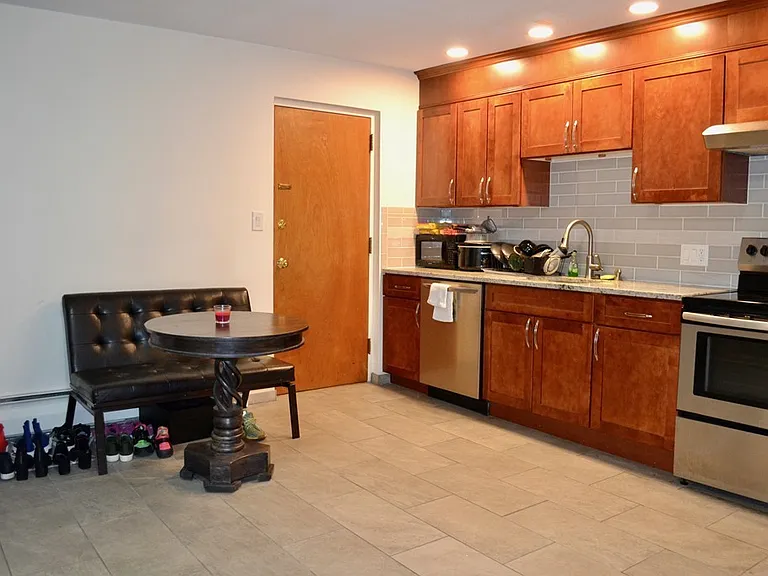 133 Heath St #16 — Photo 8