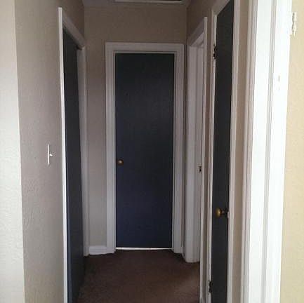 4th image of 711 N College Ave APT 10