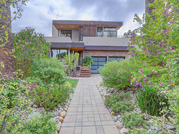 3rd image of 1423 Paloma Ave