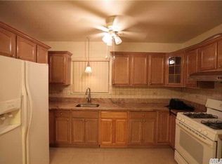 4536 166th St, Flushing, NY 11358