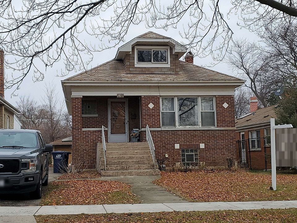1st image of 1584 E Forest Ave