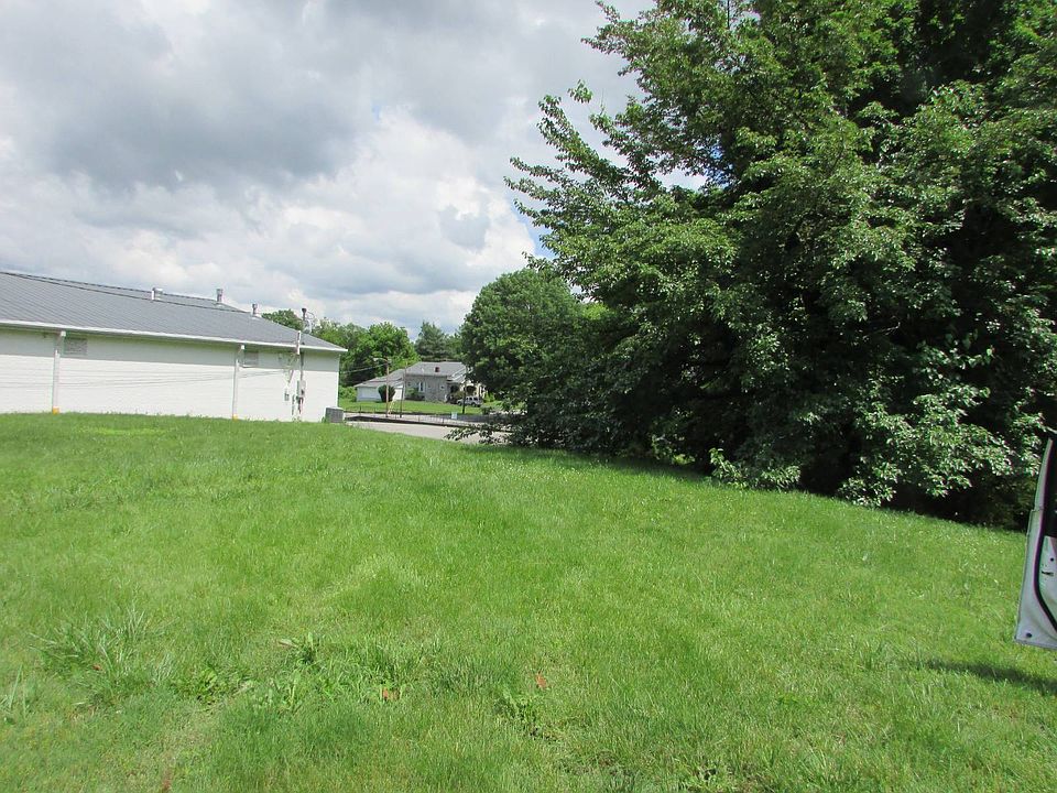 1st image of 303 Burkesville St