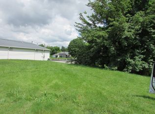 303 Burkesville St, Columbia, KY 42728