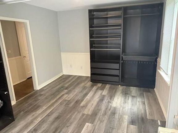 3rd image of 5036 S 92nd St #2