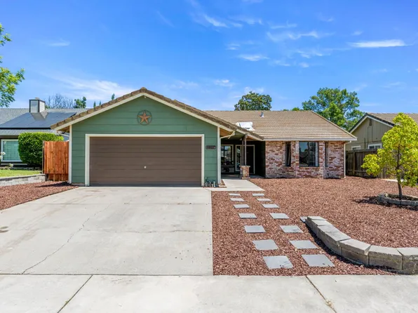 1207 Buckboard Dr, Lincoln, CA 95648
