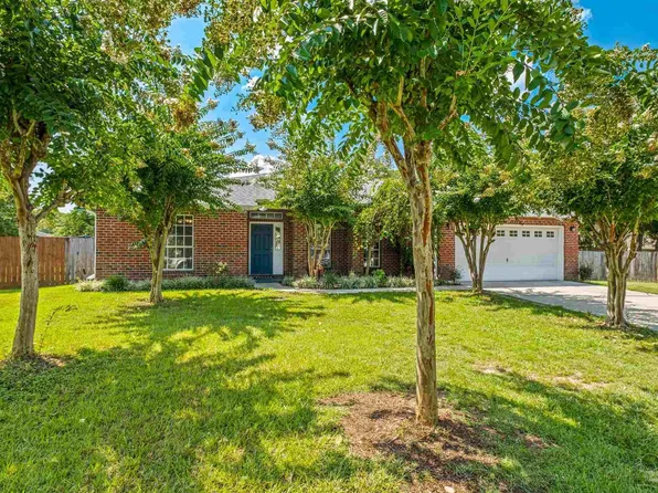 6735 Lauren Trace Ct, Milton, FL 32570