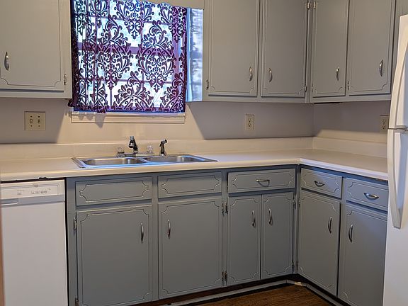 4th image of 77 Ezzard St