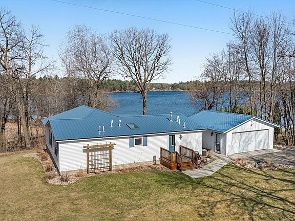 2nd image of 40409 Pinto Dr