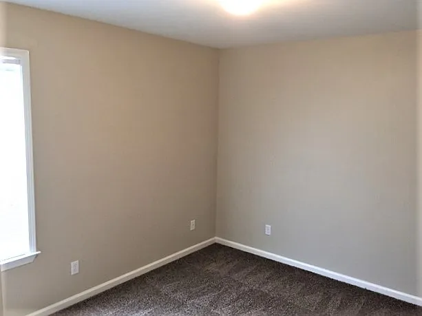 14 Bushwood Dr — Photo 17